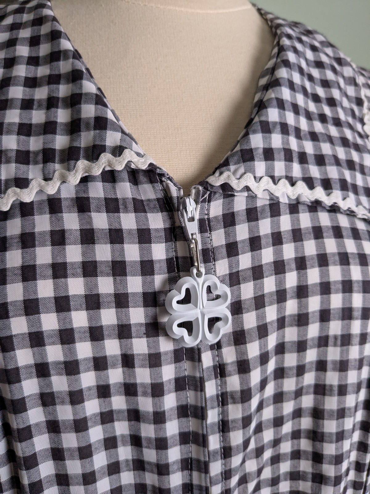 Vintage 1960s Black White Gingham Zip Front Shift Dress