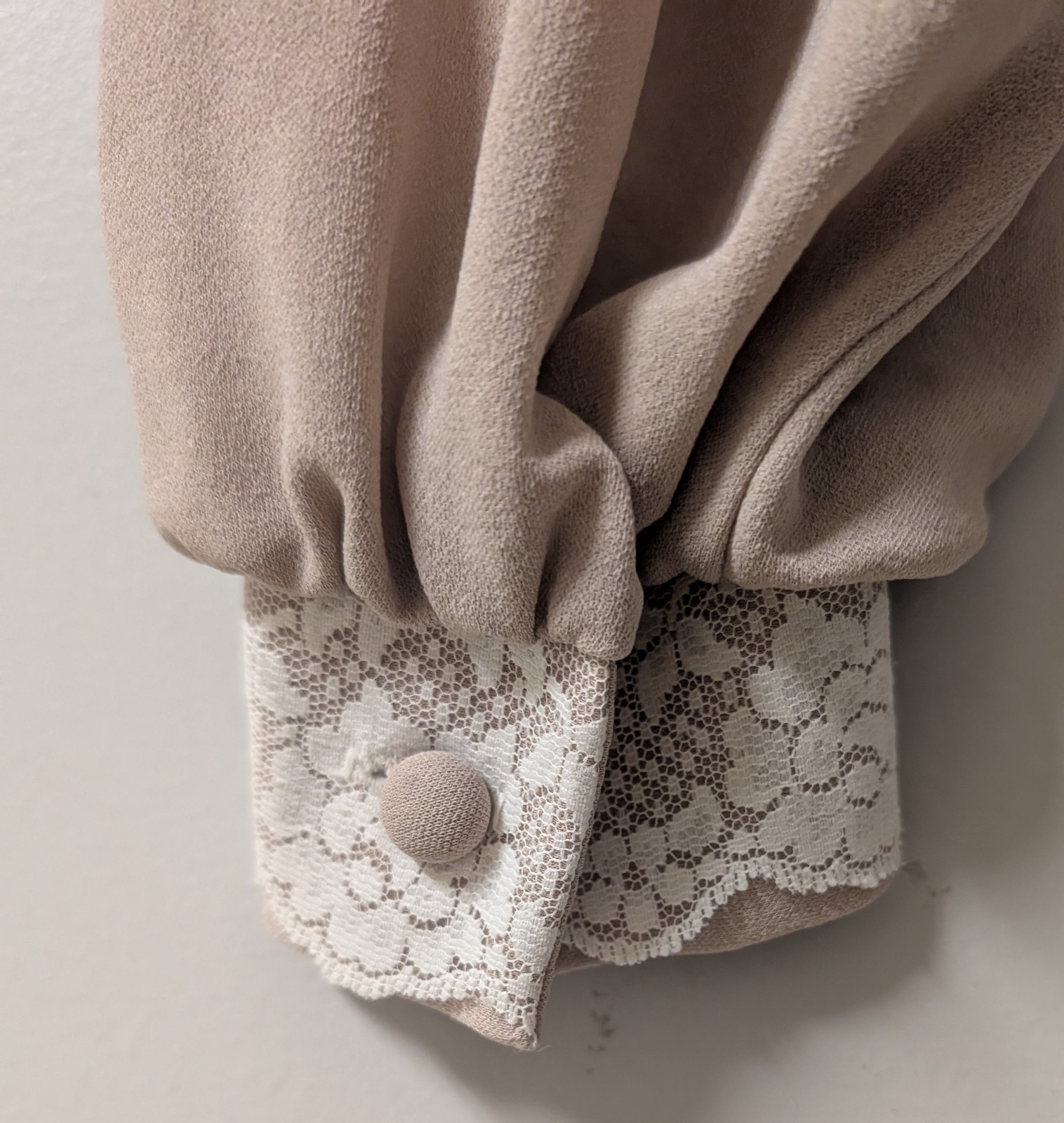 Vintage 70’s Boho Taupe Cropped Blouse Cream Lace Loop Button Tie Mary Martin S