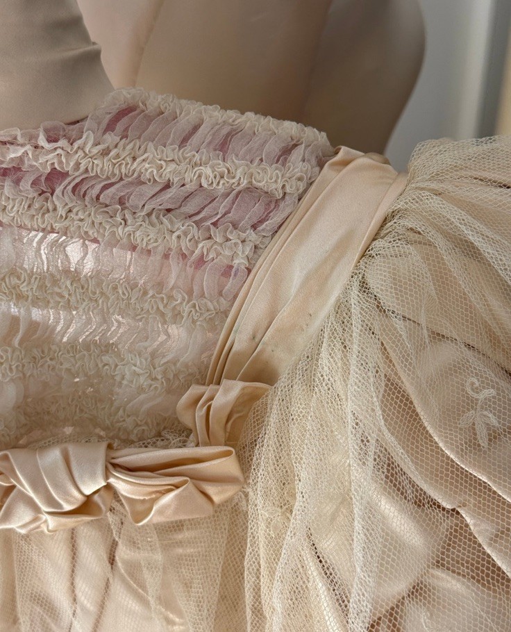 Beautiful Antique Victorian Silk Wedding Dress Bodice, Lace Veil, Shoes Set Rare