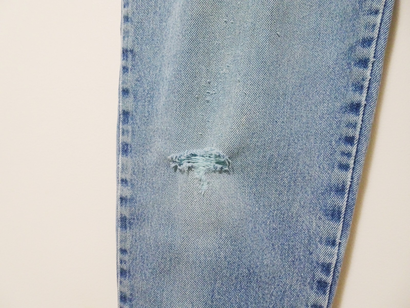 30×28.5 Vtg 90s Women’s L.A. Blues Mom Jeans High Waist Tapered Distressed Jeans