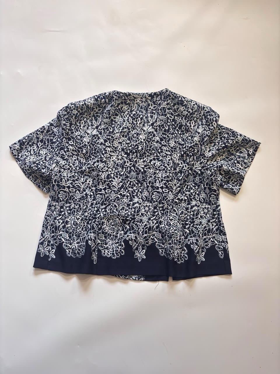80s Vintage Leslie Fay Blue and White Blouse With Shoulder pads Size 18WP