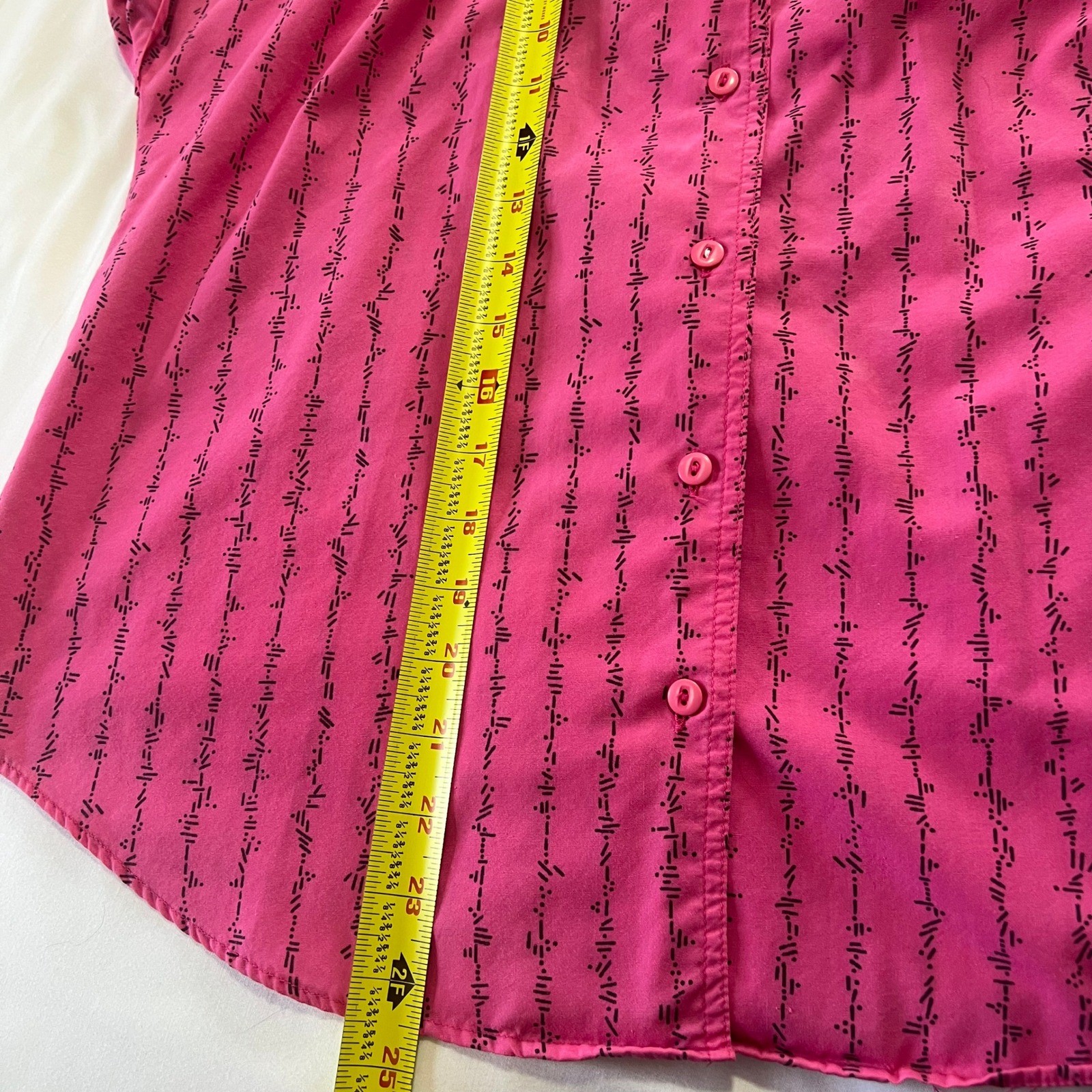 Vintage Grand Design Pink Geometric Stripe Button Up Blouse Short Sleeve Size 10