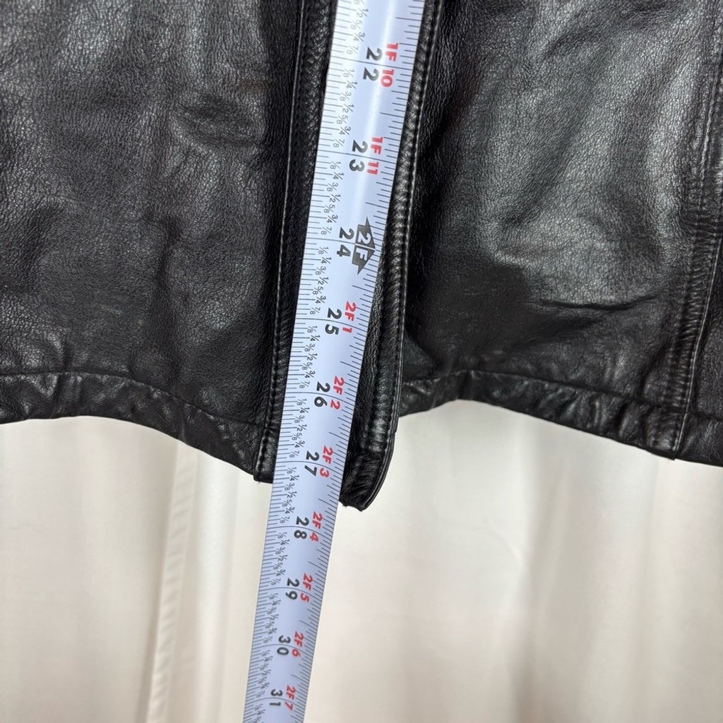 Vintage Maxima Black Leather Jacket Classic Style Hip 2 Pockets Length size L