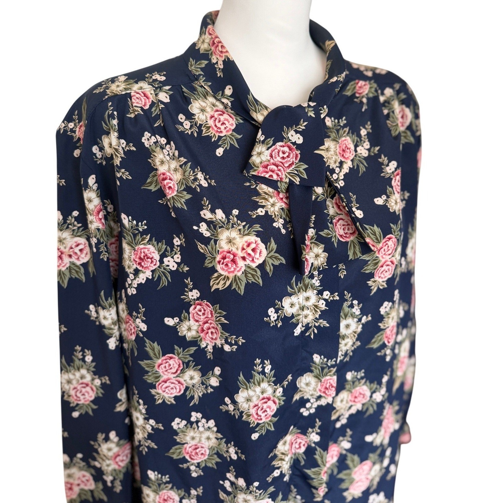 VTG Haberdashery Leslie Fay Floral Blouse Navy Pink Size 18 L USA Made Career