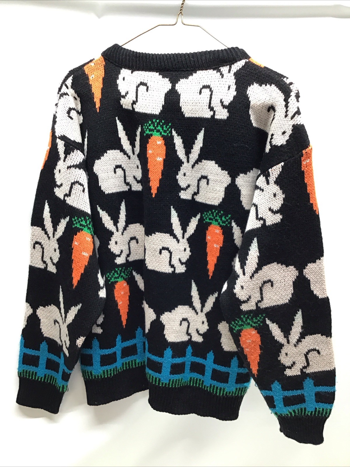 Vintage 1990 Jane Adam’s Easter Bunny Black Sweater w Gold Rabbit Lapel Pin