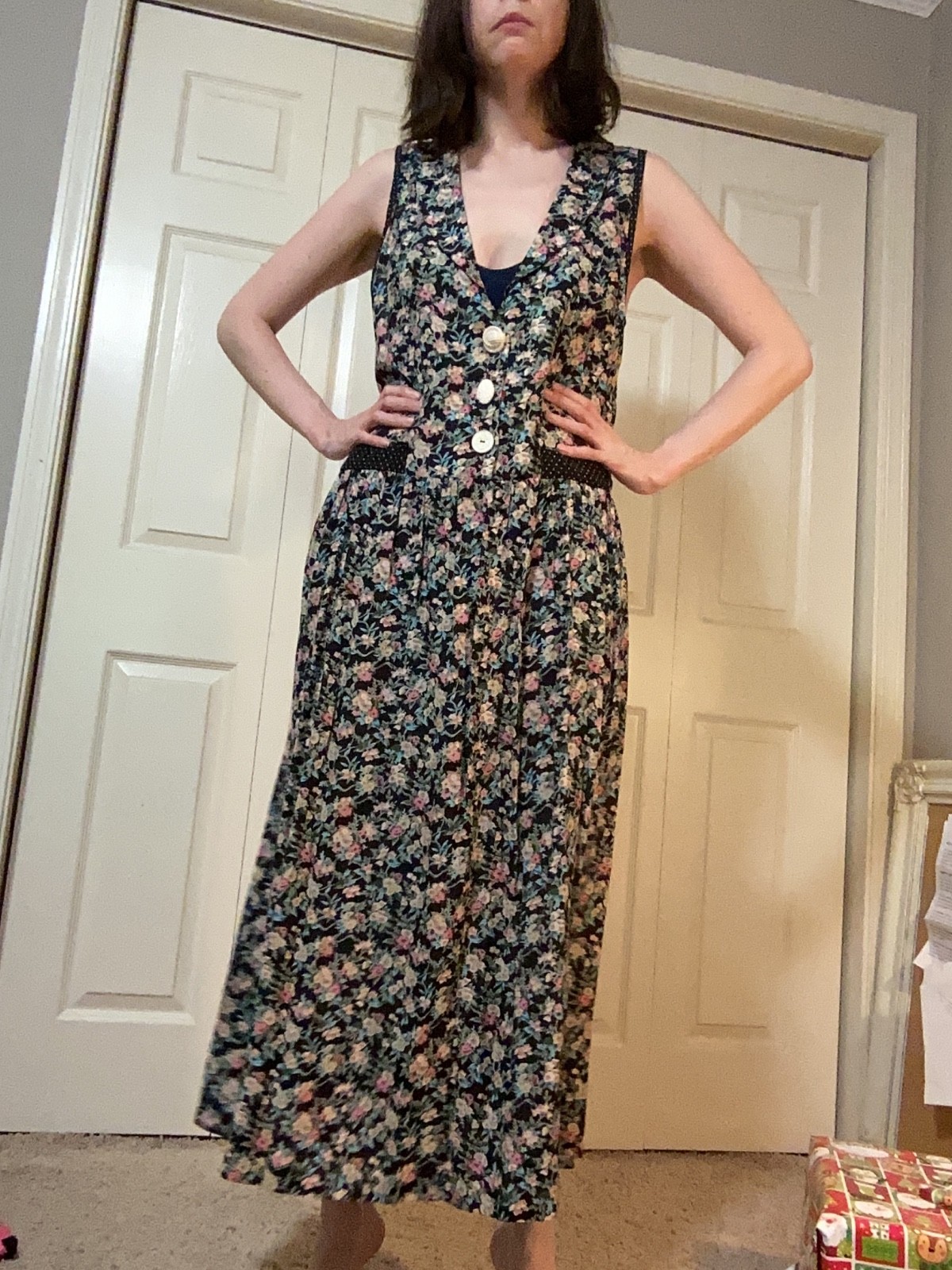 Vintage 80s / 90s floral sleeveless dress by R.J. Stevens