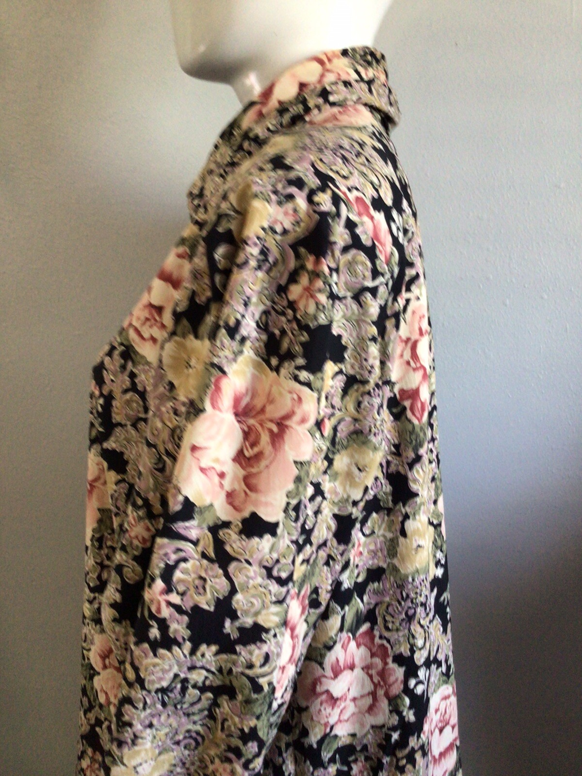 Vintage 70’s 80’s Bow Tie Neck Floral Button Front Secretary Style Blouse Sz 14