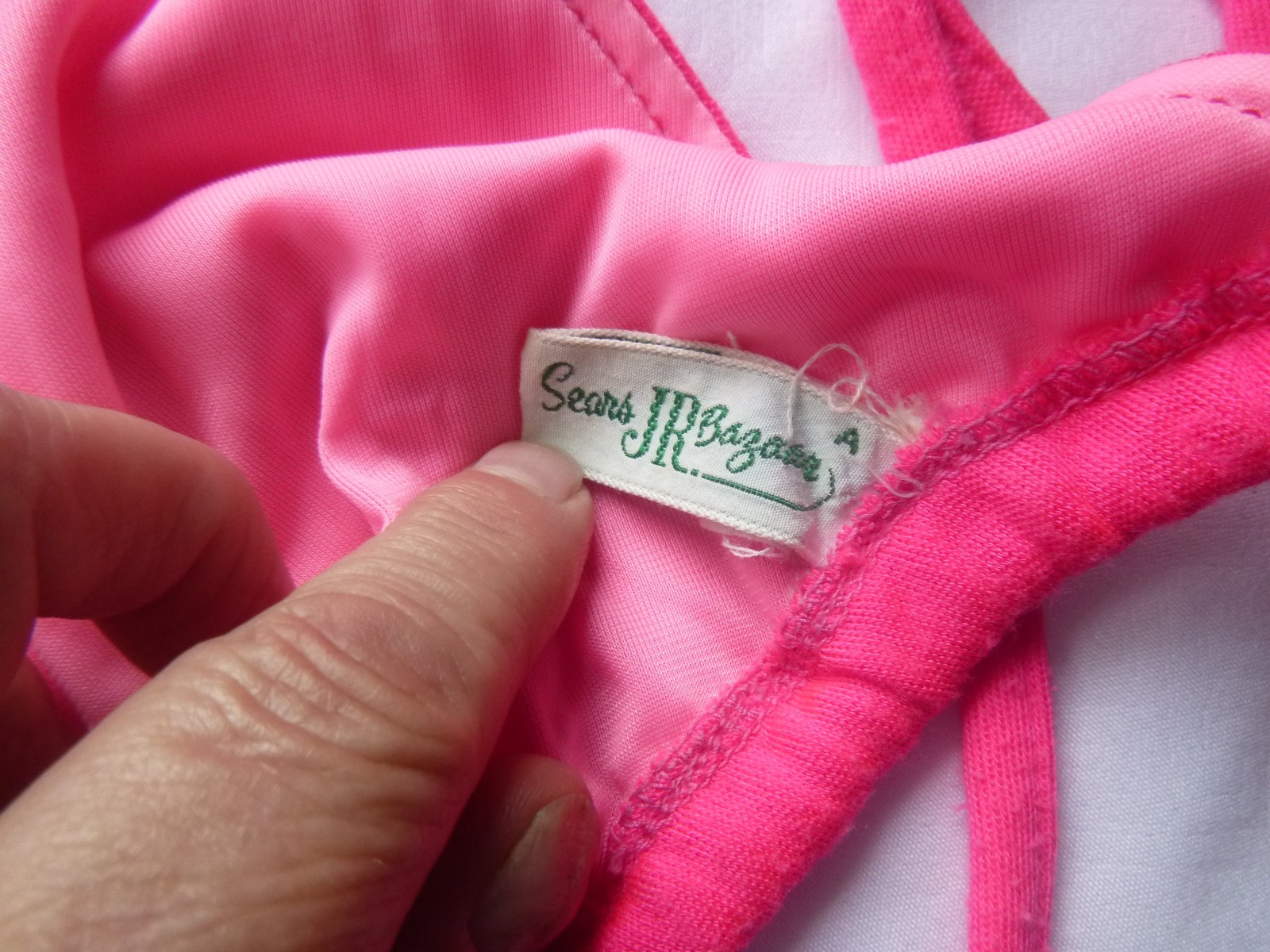 Vtg 70s Sears Jr Bazaar Hot Pink Knit Bikini Embroidered Flowers Heart Sz S