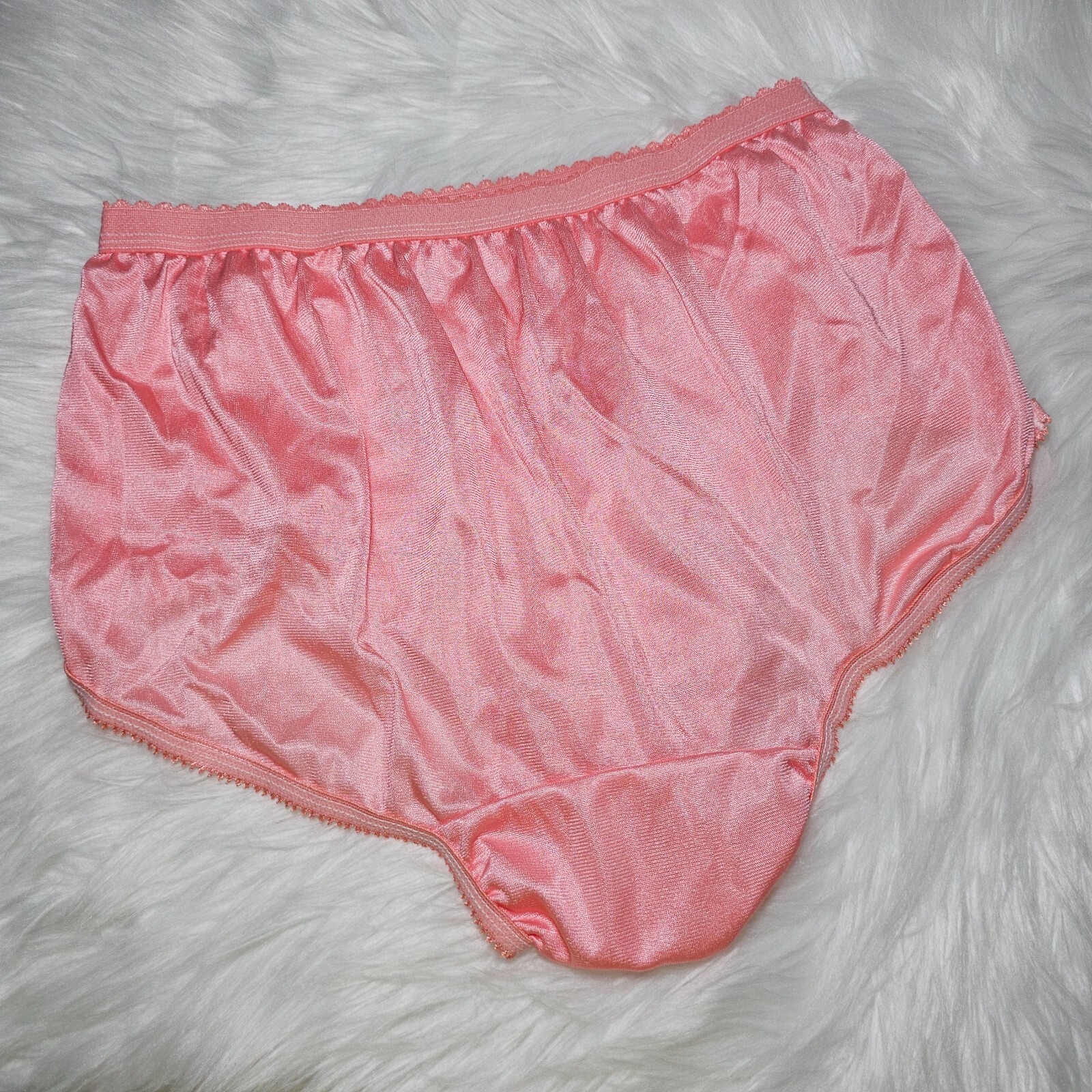 VTG Silky Nylon Panty Sissy Lace Peach Granny Sheer Brief Size 8/XL Hip 40-44″