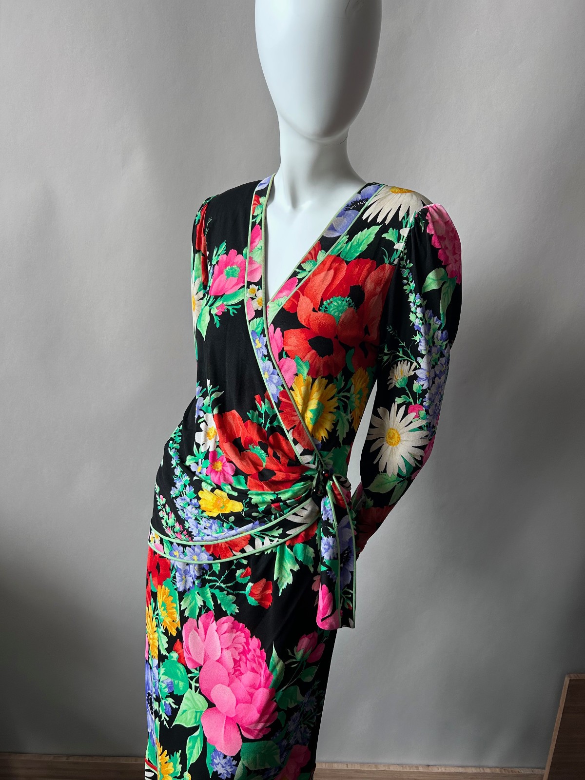 Leonard Paris 1990s Floral Print Jersey Wrap Dress Bergdof Goodman sz 8 France