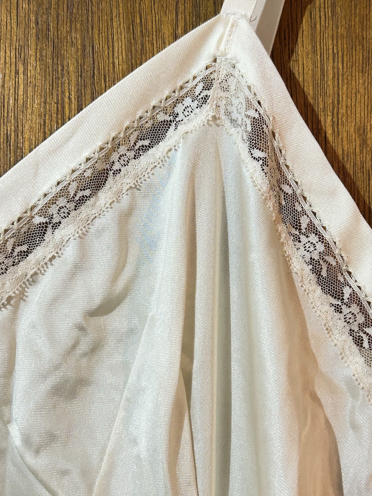 Vintage 2 Pc Nylon & Lace Full Slips Blush & Ivory SZ 40L XL Lorraine Shadowline