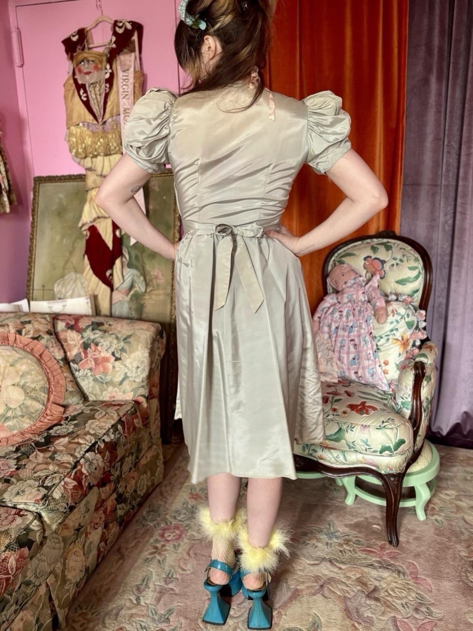 Vintage 1940s Grey Blue Rayon Puff Sleeve Gown with Heart Pockets, Size S-M