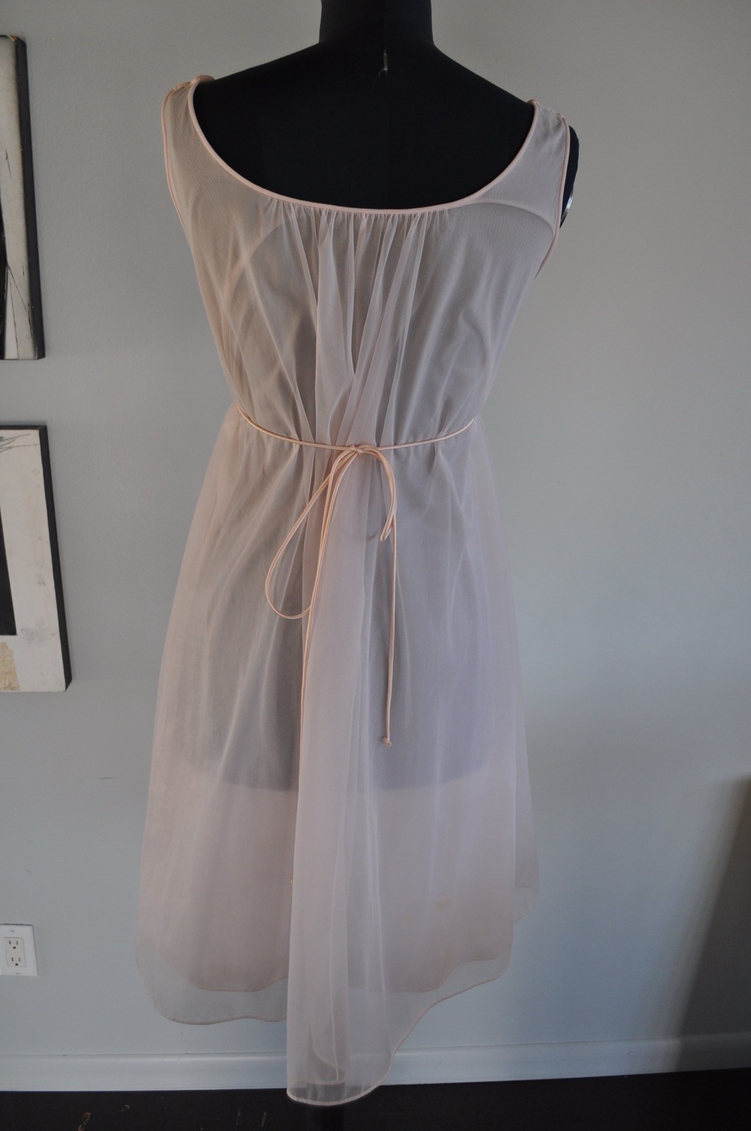 Vintage Vanity Fair 2 piece Peignoir Set Sz 32 Pink Double Layer Chiffon
