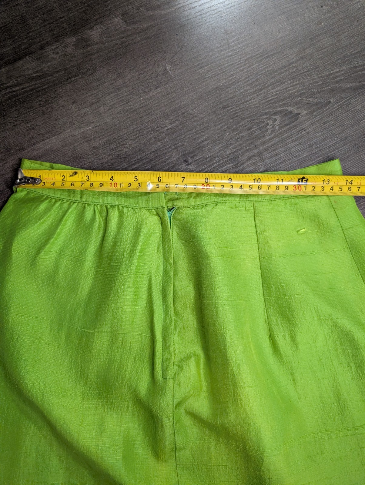 Vintage 60s 70s Chartreuse Green Silk Dupioni Pencil Skirt Mod Cocktail S 4 Or 6