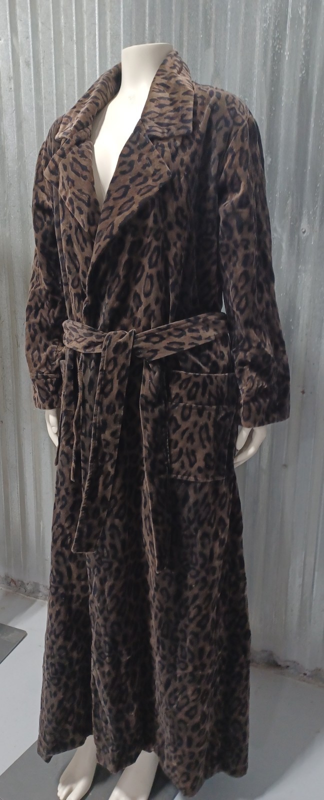 Vintage 1970s Neiman Marcus Diamond Tea Cheetah Print Housecoat/Robe w/Tags