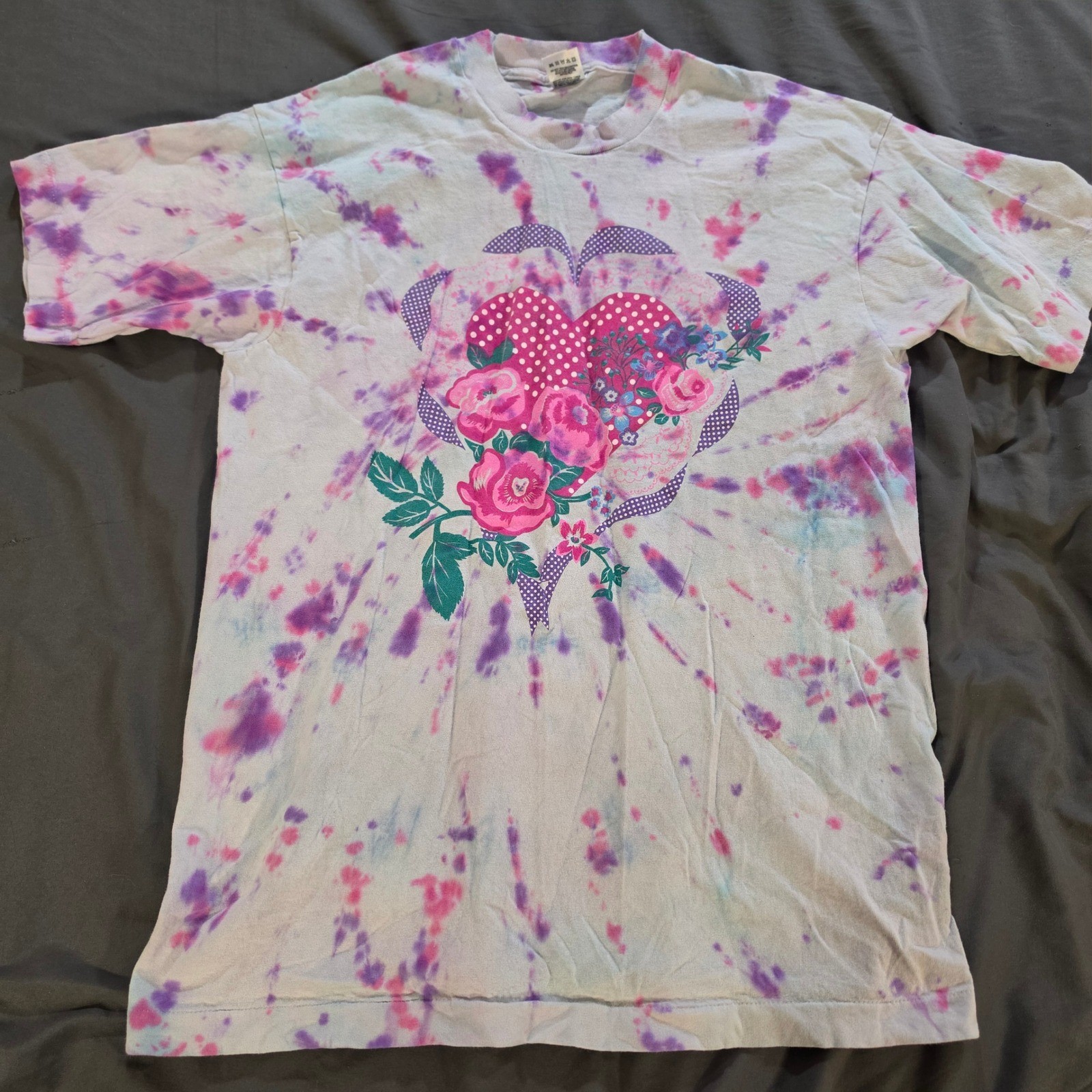 Vintage Fruit of the Loom Tie Dye Heart Floral T-Shirt Made in USA 90s Womens L