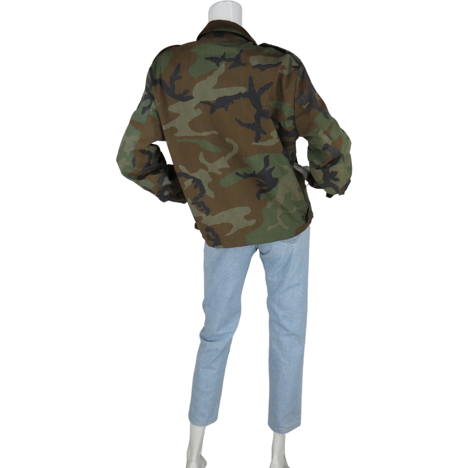 Retro Camo Jacket: Urban Explorer & Military Chic