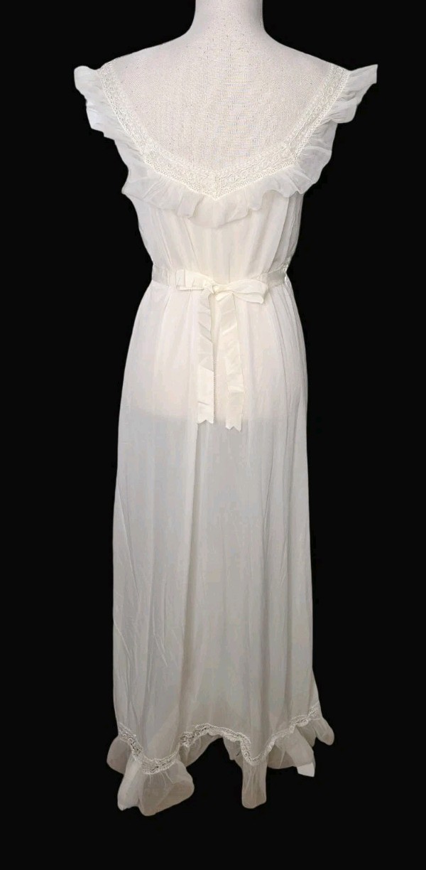 Vintage 40s Romantic White Sheer Maxi Slip Dress Nightgown Ruffle Lace 30″ P2P