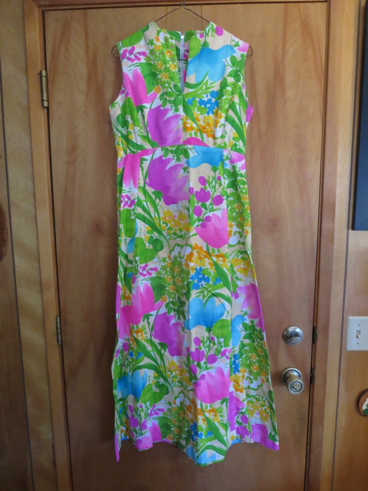 Vintage 1960’s Tori Richard Honolulu Hawaii Women’s Long Dress (MARKED SIZE 12 )