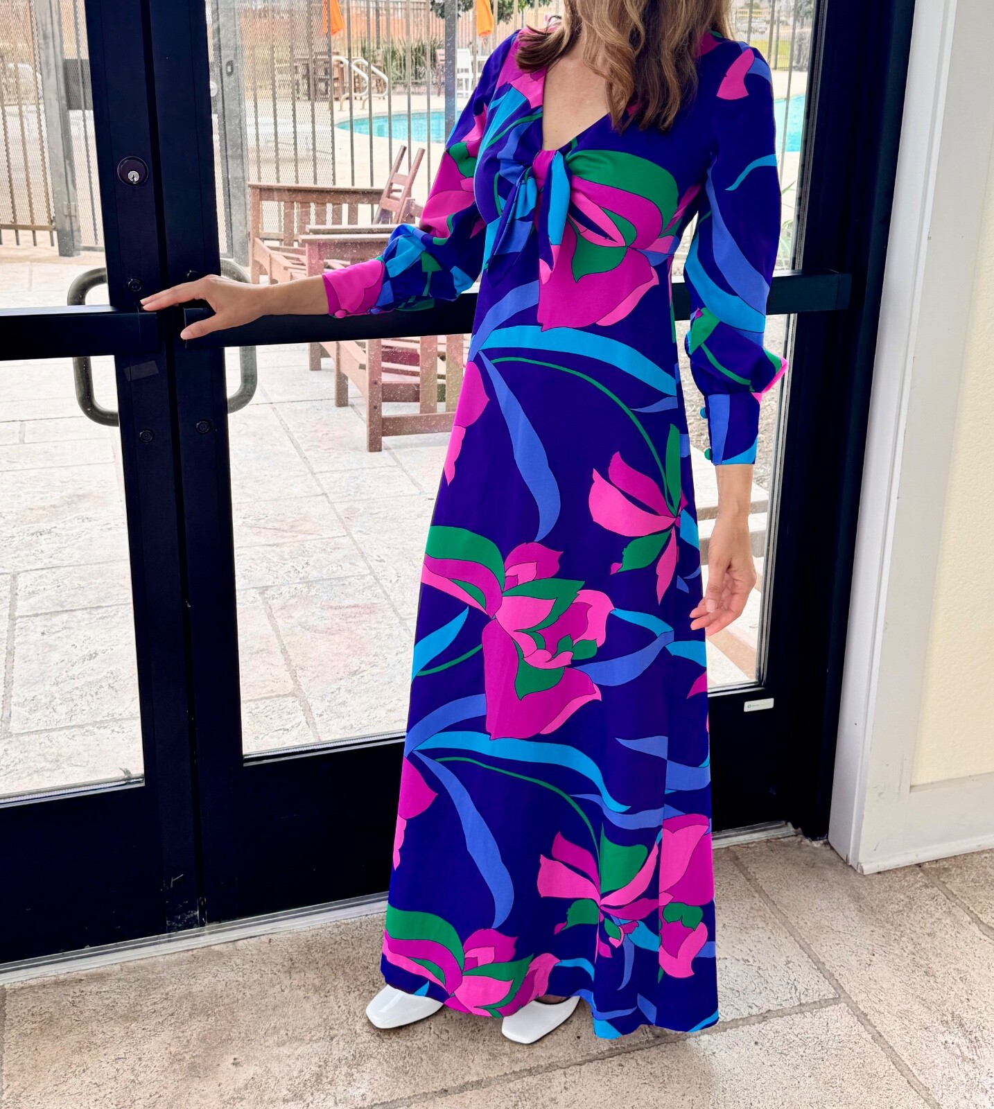 Vintage 1970s Tori Richards Honolulu Size XS/S Vibrant Floral Maxi Dress