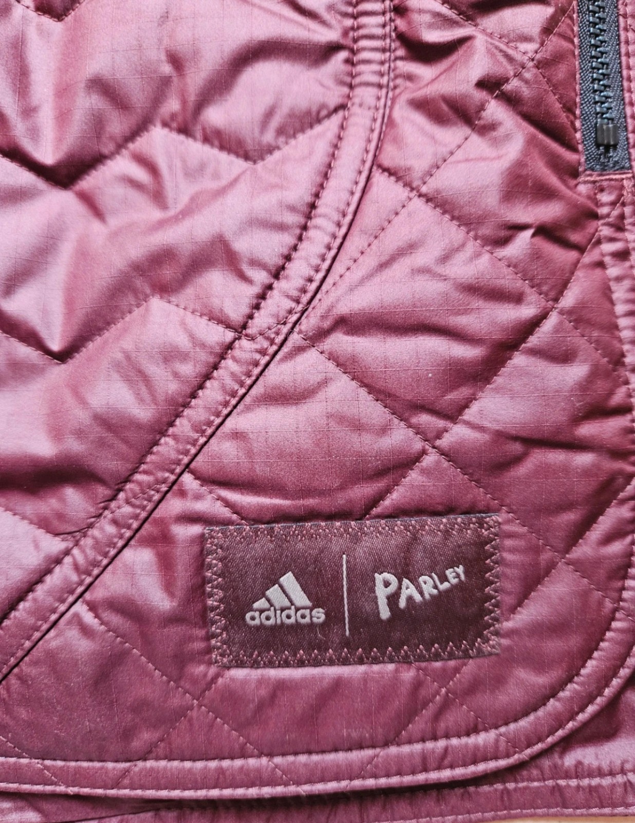 ADIDAS New Parley Shorts M Burgundy Sports Yoga Casual Running Hiking Gym
