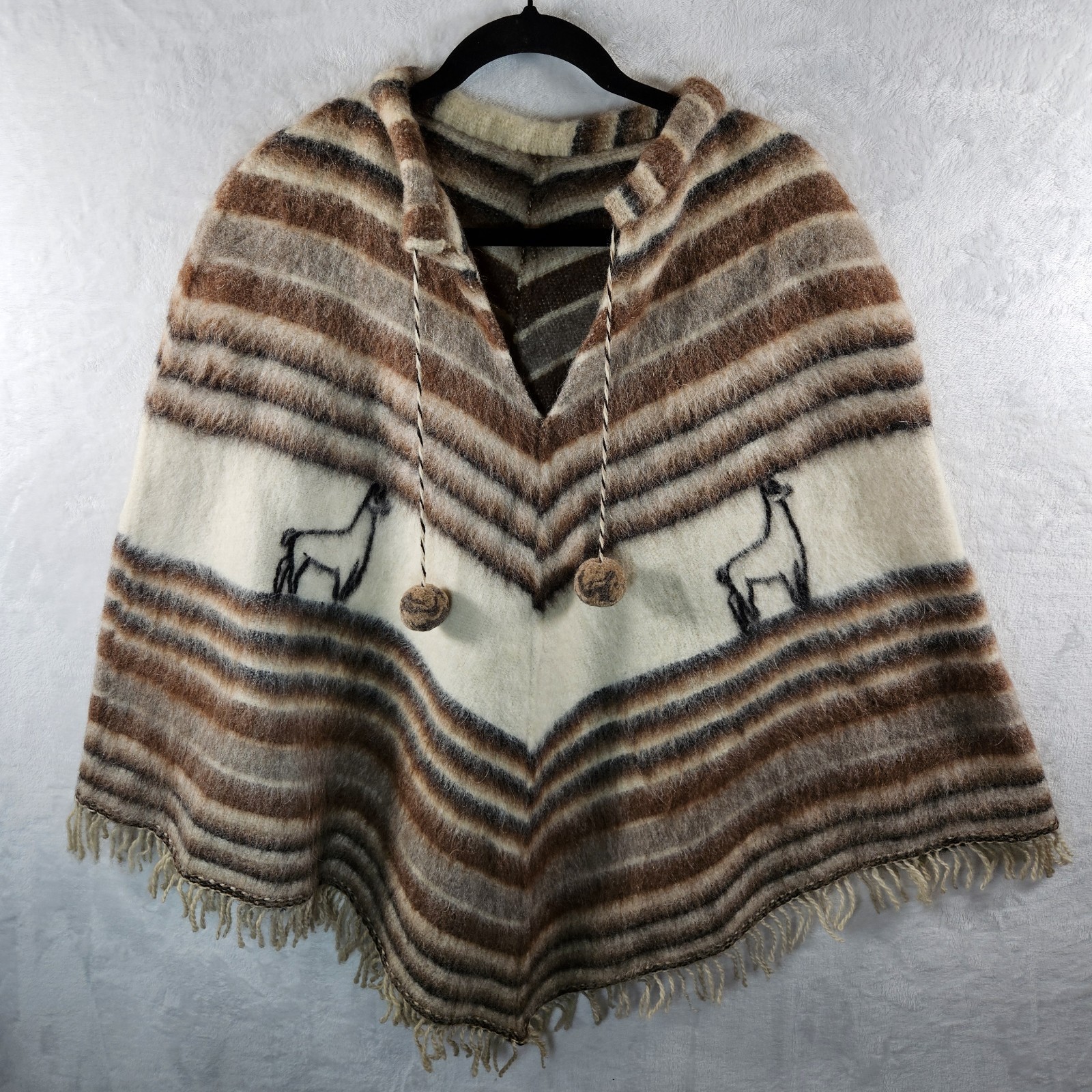 Vintage 1970’s Quiaqueno Poncho Alpaca Wool Llama Merino Made In Argentina OS