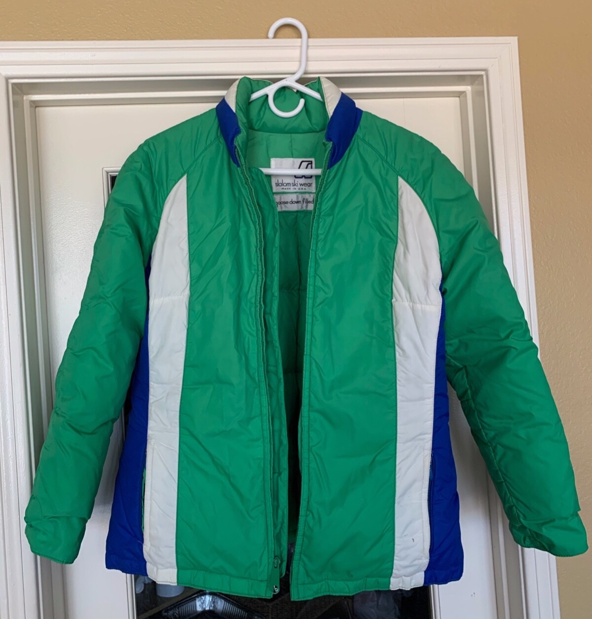 VINTAGE – 1970’s Slalom Ski Wear Down Filled Green Blue White PARKA Jacket Retro