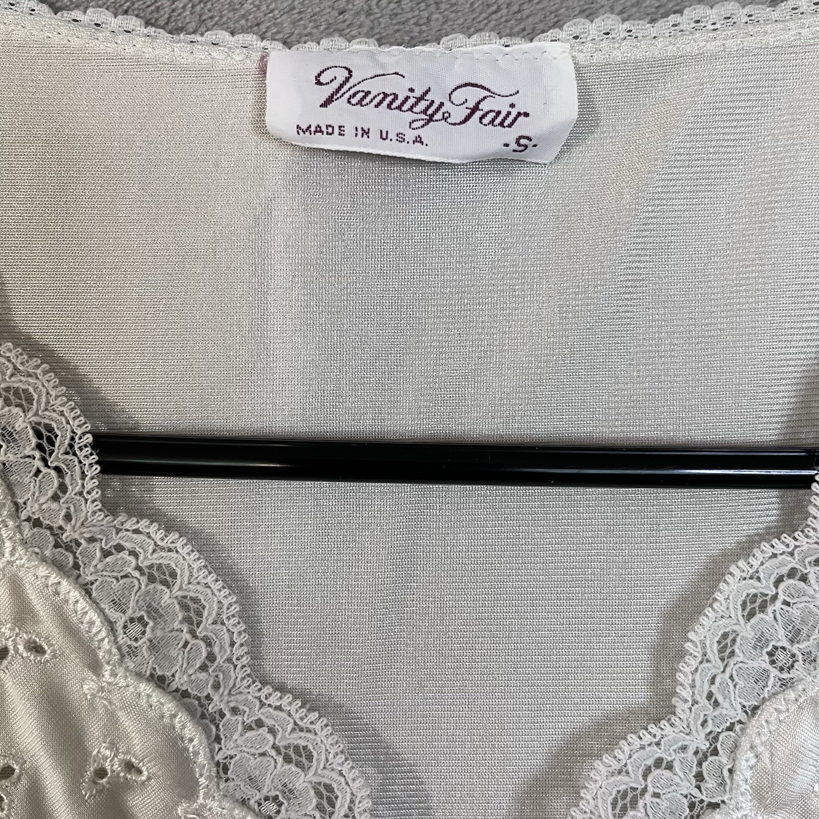 Vtg Vanity Fair Ivory Nylon Nightgown Small Lace Eyelet Button Front Cottagecore