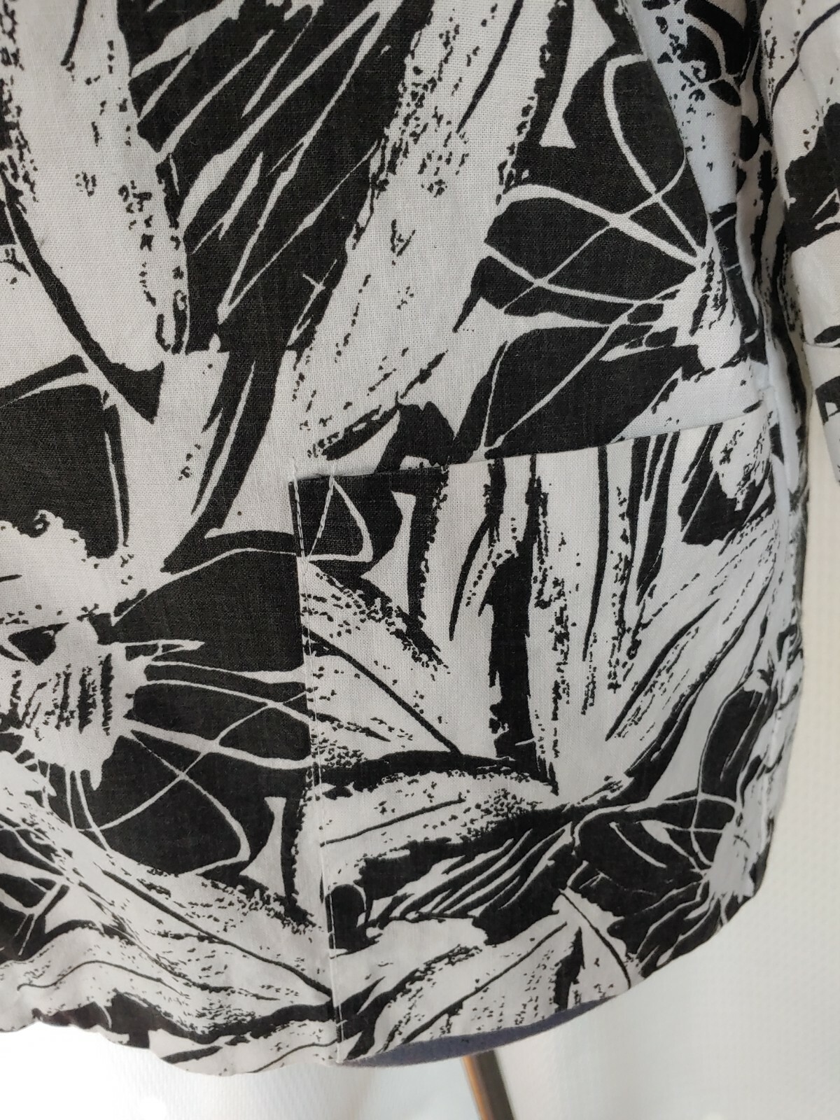Vintage Copy Cats Black & White Graphic Floral Print Jacket Size Medium