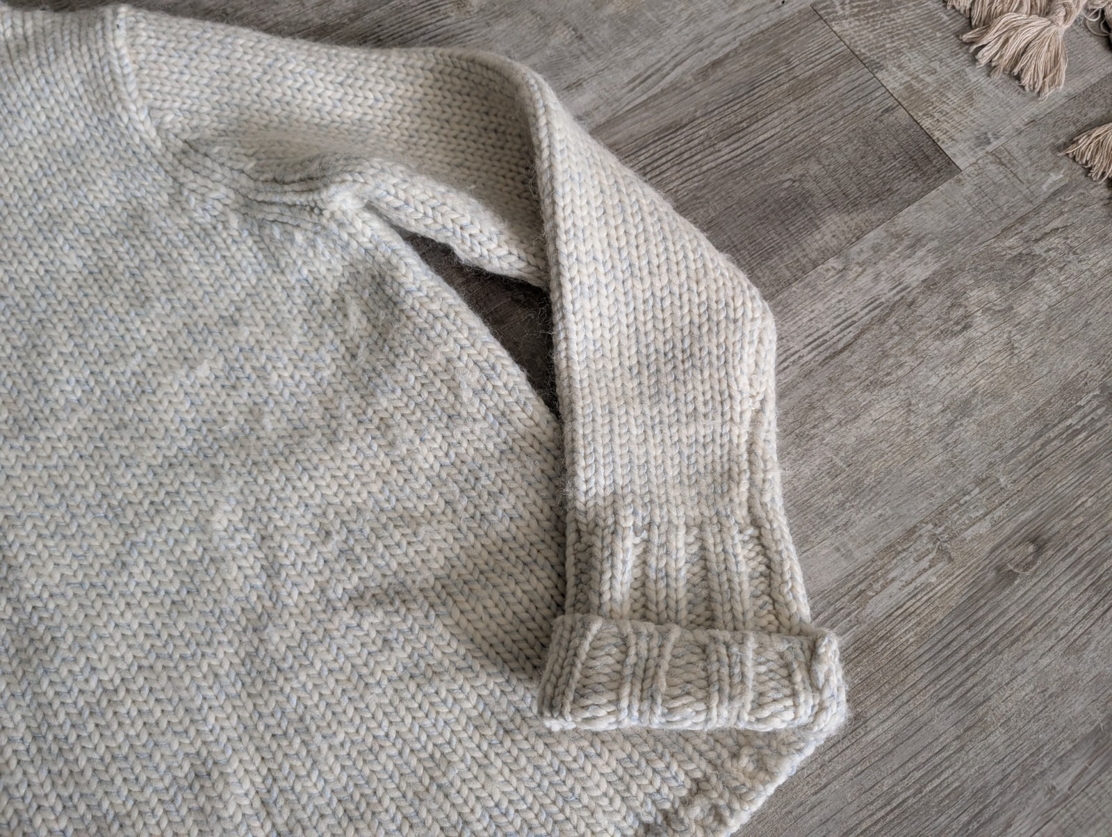 Vintage Gap Chunky White Donegal Turtleneck Sweater Size L Womens Wool Blend EUC