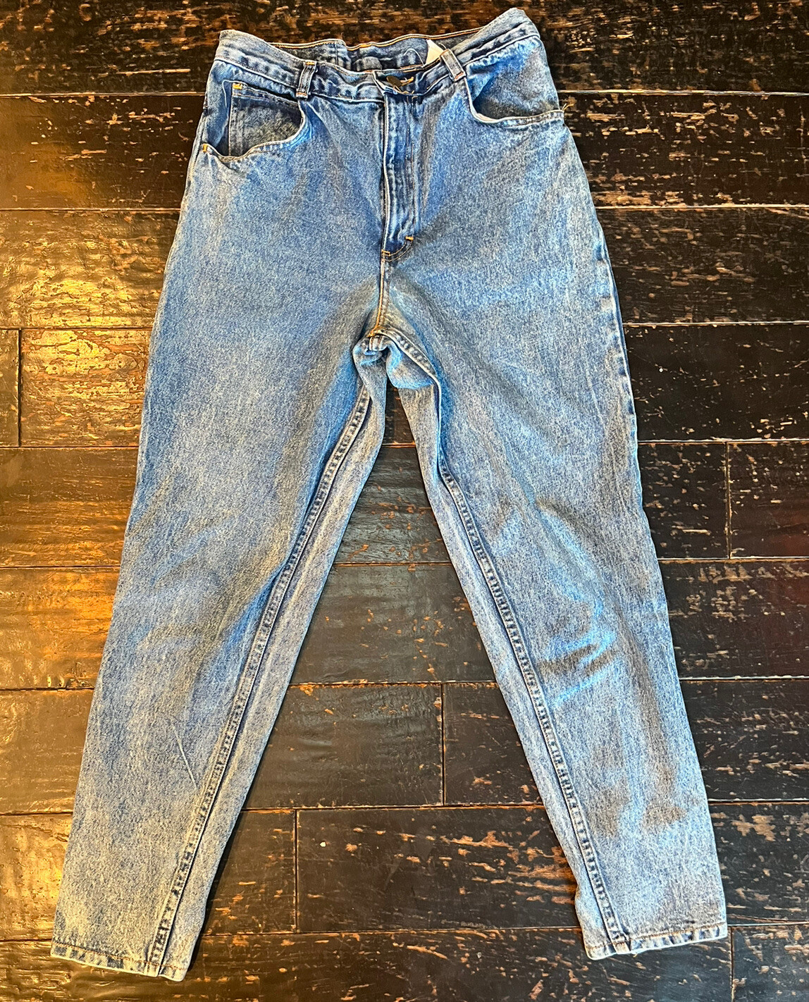 Vintage No Excuses Collection Women’s Light Wash Jeans W/ Buttons Size 11