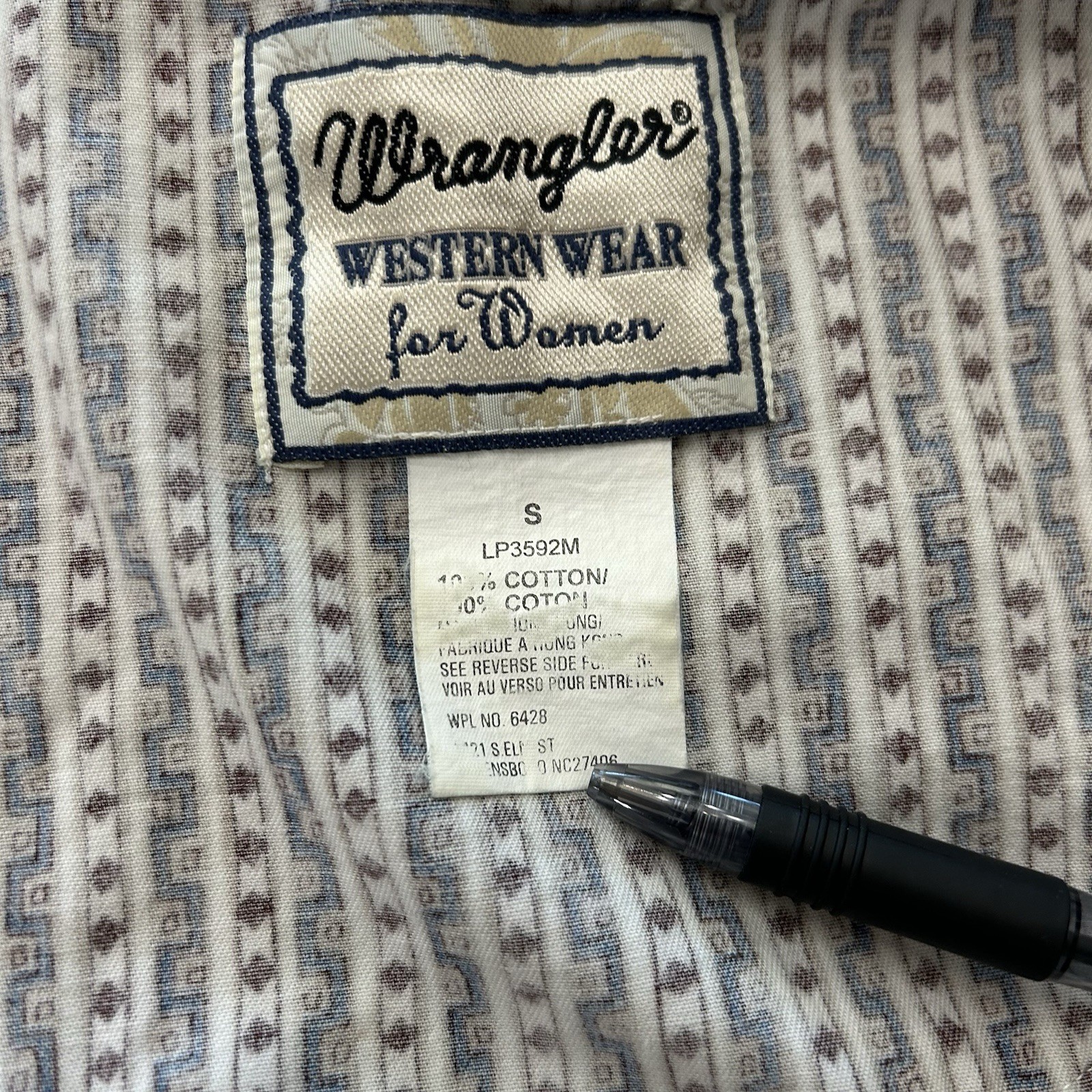 Vintage 80s Wrangler Western Women’s Aztec Striped Denim Bib Shirt Small