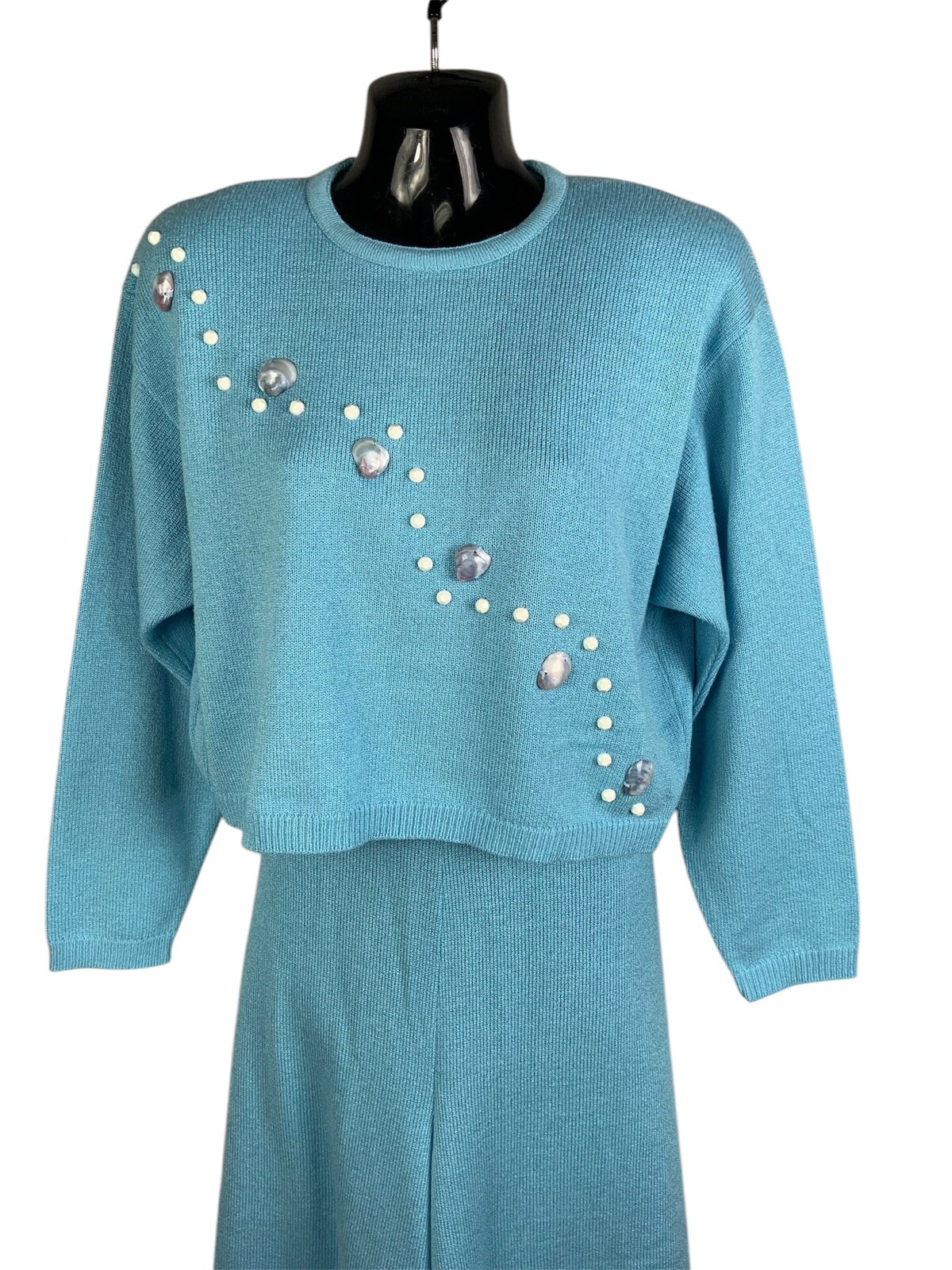 World Knits Vintage Knit 2 Piece Leisure Wear Set Sweater & Culottes Shell motif