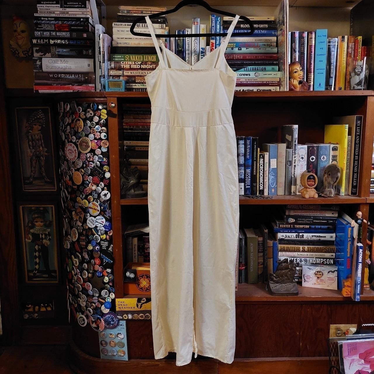 Vintage Olga 1970s Ivory Floor Length Slip Rosette Lace Trim Slit Size 32