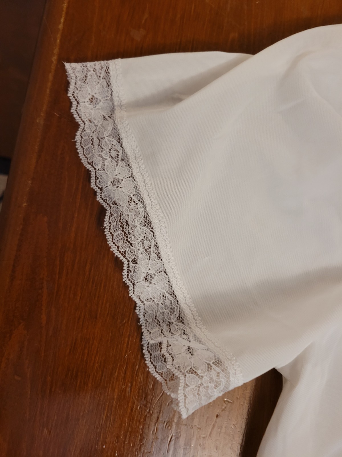 VTG 80s Kelly Reed Made in USA Sheer Chiffon Long Peignoir Robe Embroidered