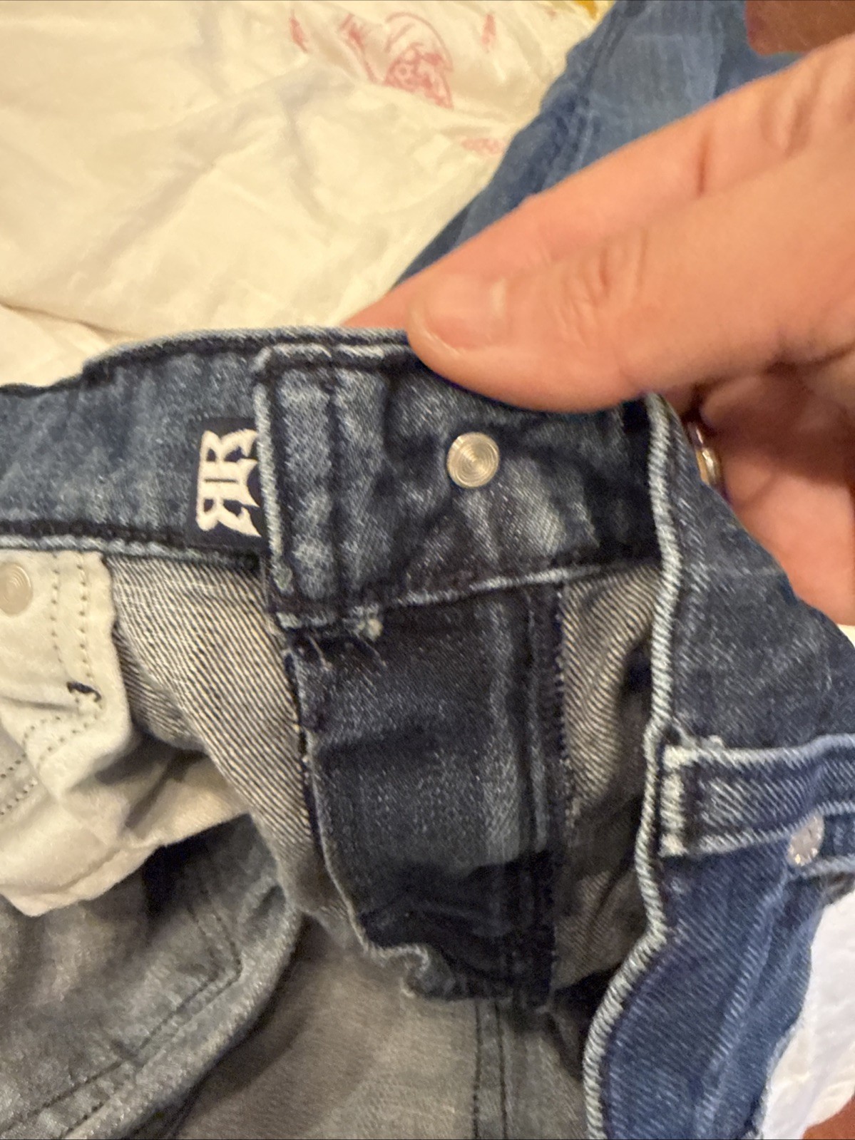 Women’s Vintage Early 2000’s Rock And Republic Size 32 Wide Leg Jeans