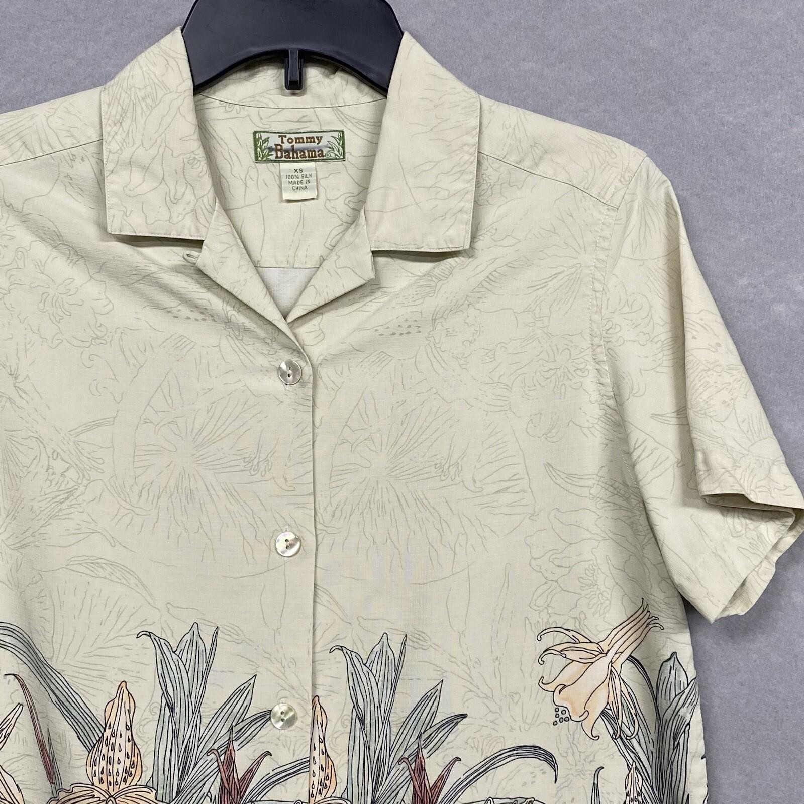 VTG Tommy Bahama Hawaiian Shirt 100% Silk Women’s XS Floral Tropical Vacation