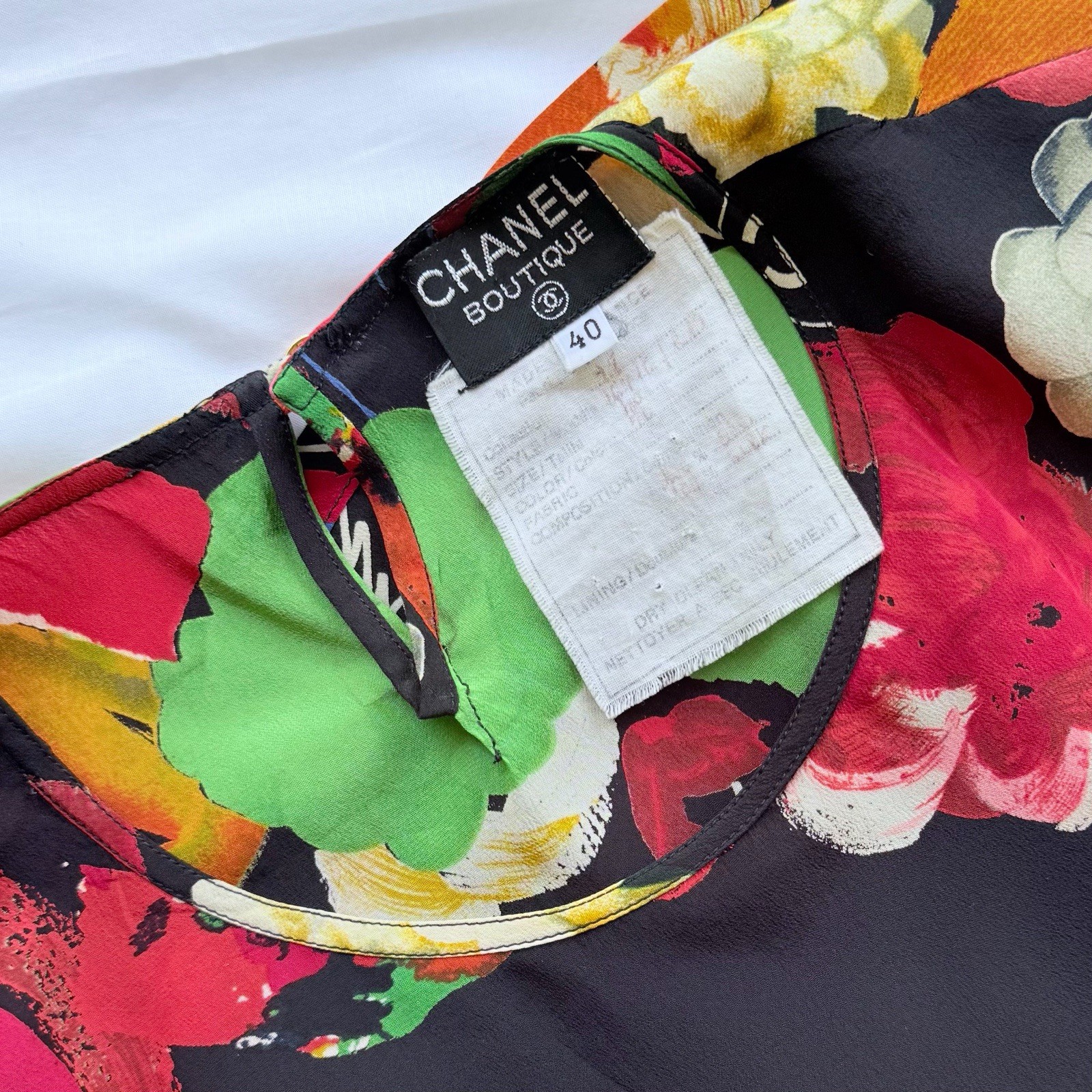 Chanel Vintage Iconic Spring 1992 Multicolor/ Black Silk T-Shirt Size 40 FR 8 US