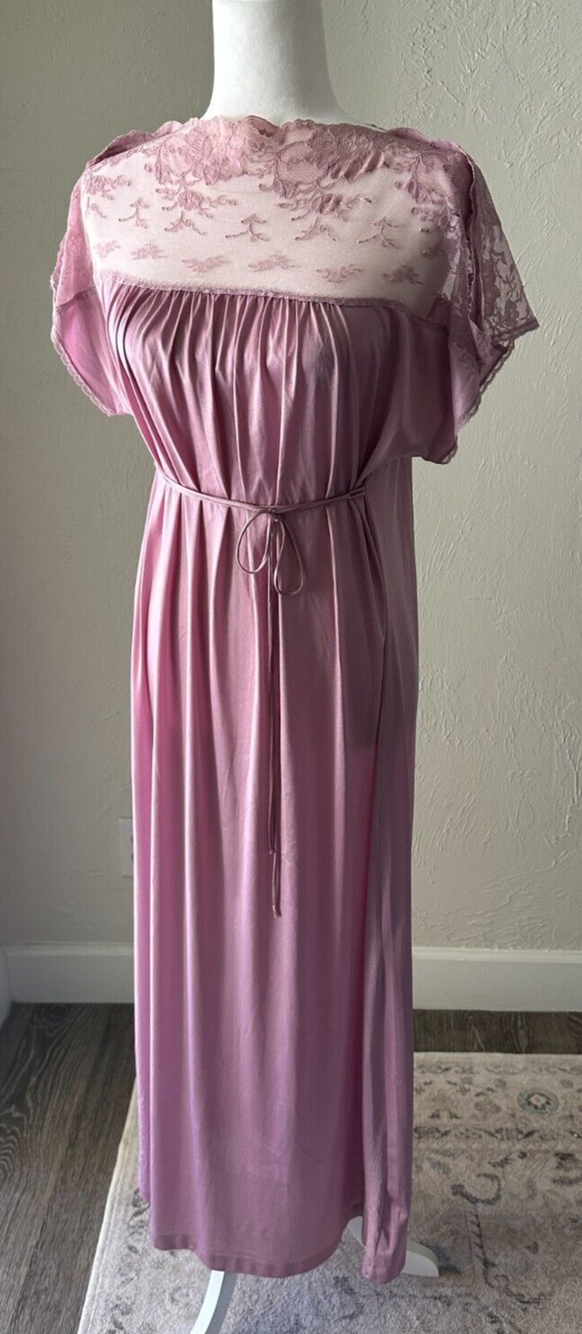 Vintage Long Nightgown Negligee Lilac Purple Full Sweep Nylon Lace
