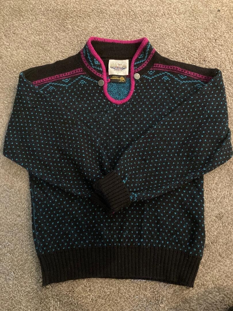 Vintage Merrimac Valley Alps Black Sweater Womens Large