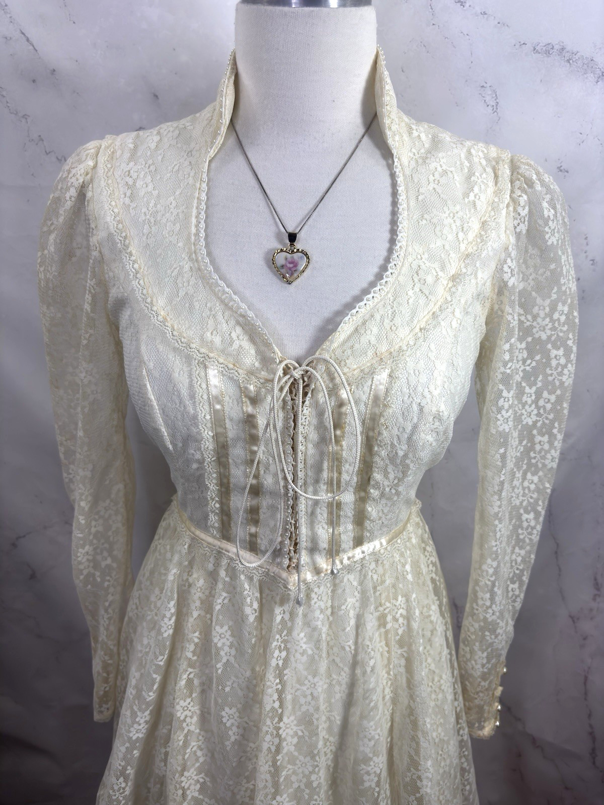 Vintage 70s Gunne Sax Romantic Renaissance Dress Bridal Maxi Cream Lace 5 Bride