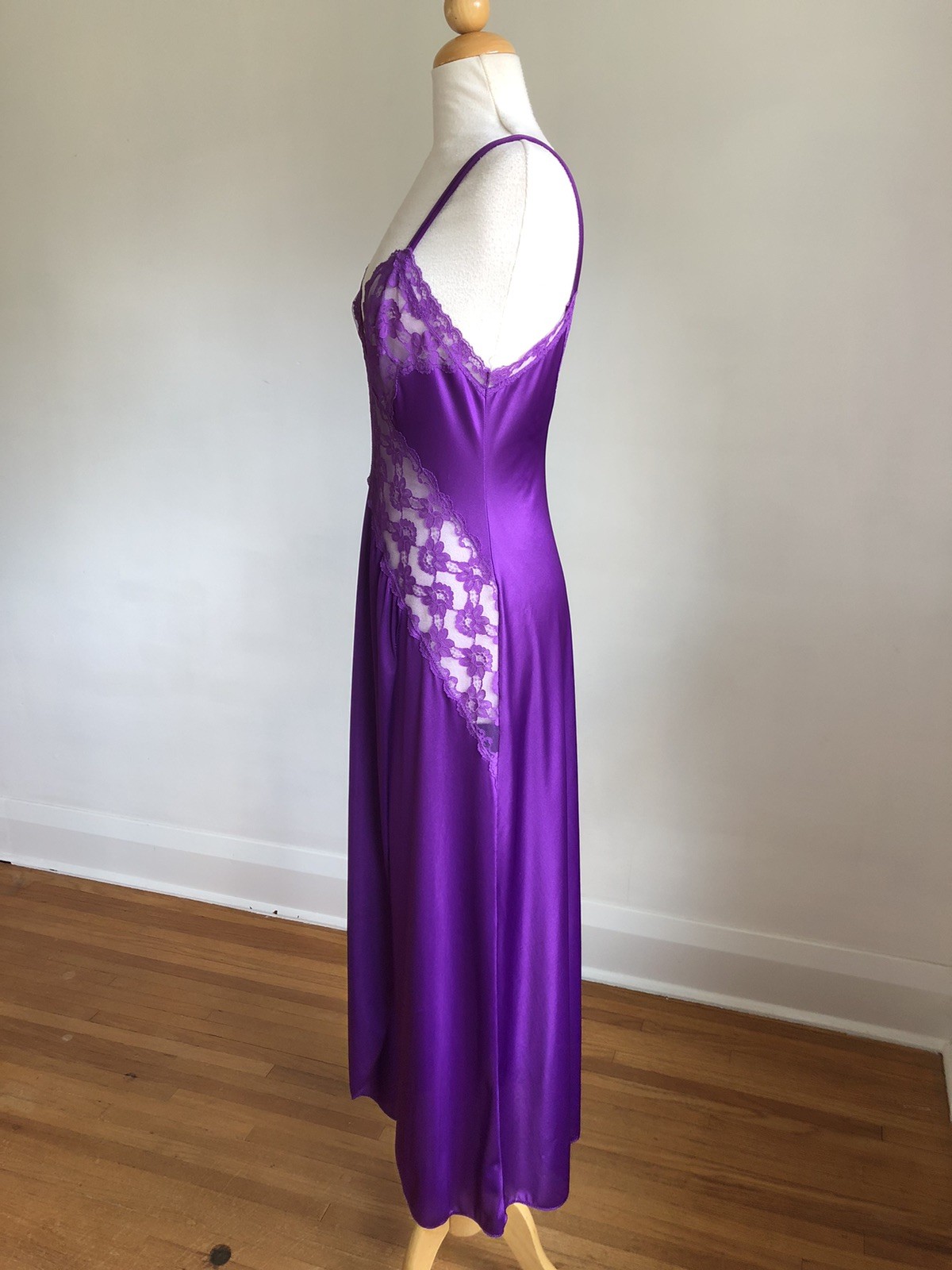 STUNNING VTG VAL MODE Purple Nylon Chiffon & Lace 2pc Nightgown Peignoir Set S