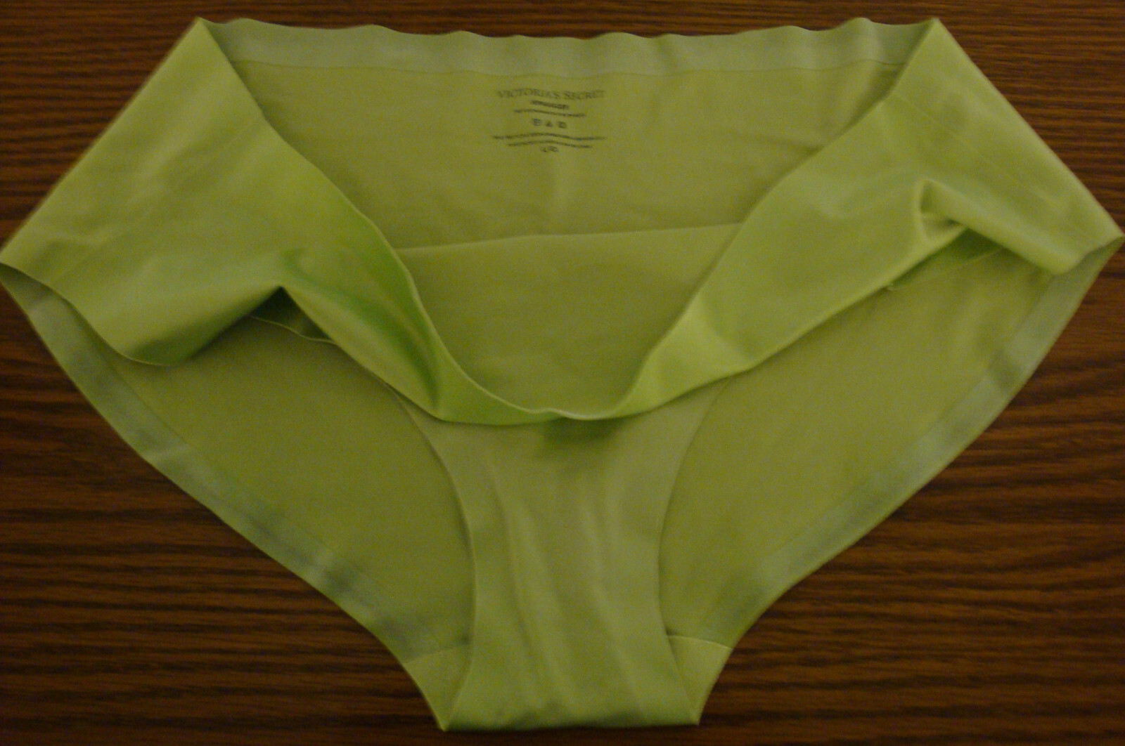 Victoria’s Secret L Satin Lime Green Hiphugger Silky Smooth Vintage 2011