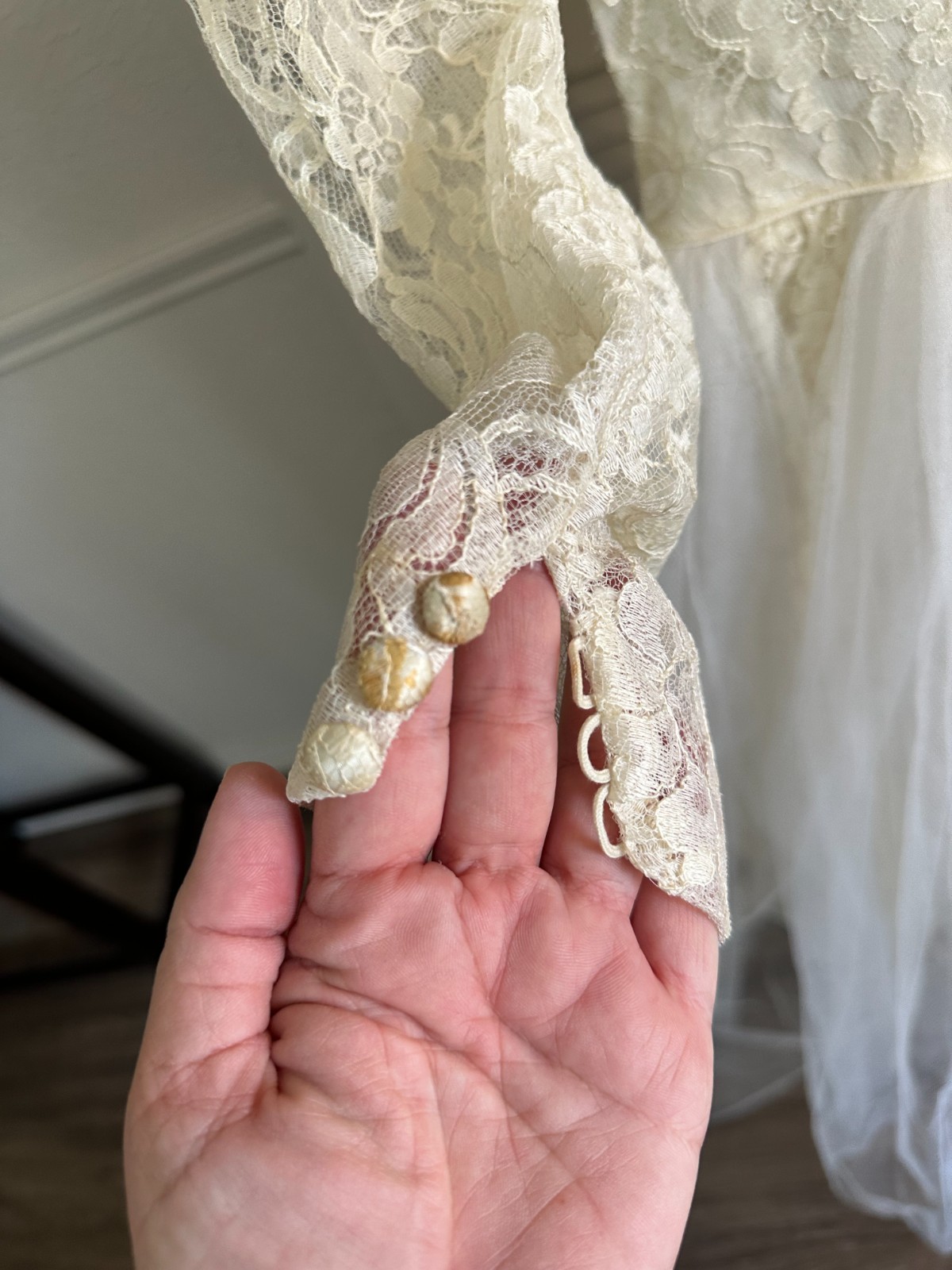 Vintage 50’s Wedding Dress Lace Floor Tulle Ivory Satin Sweetheart Bodice