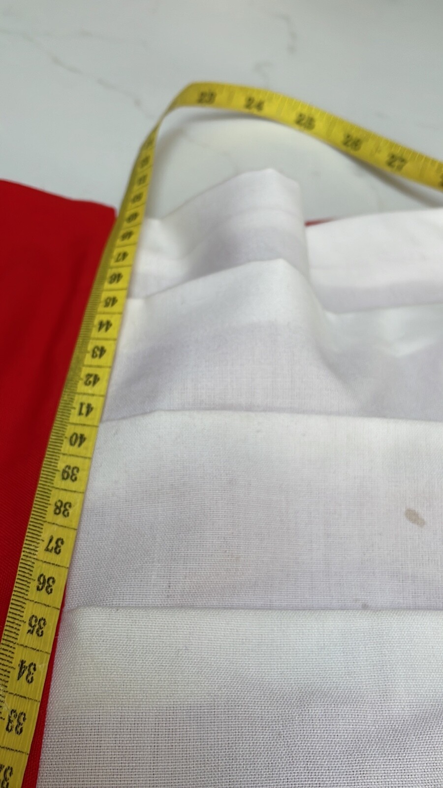 „Changing Scene” Vintage Red & White Belted 1980s Dress S12 With Pleated Skirt