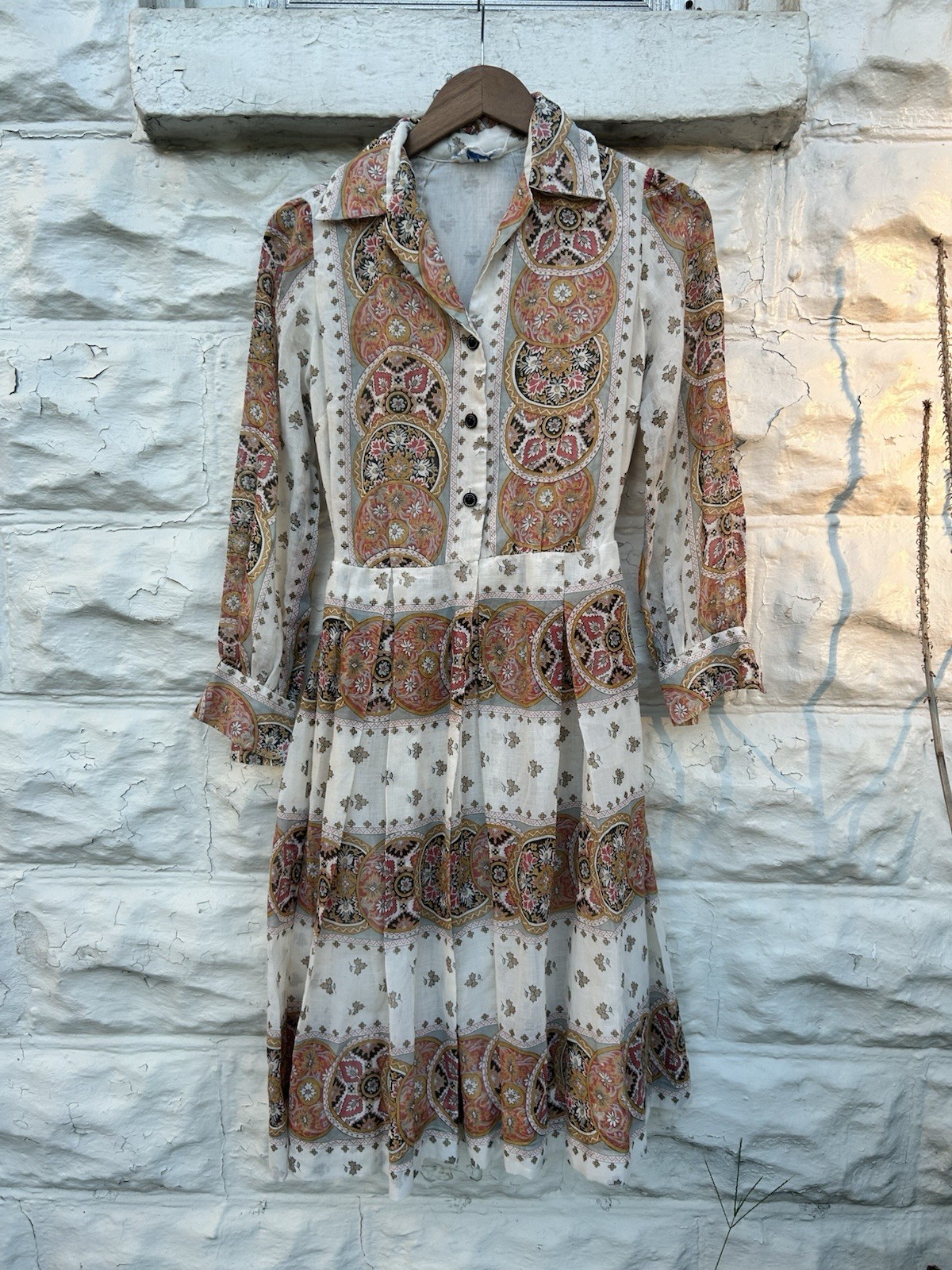 Vintage 1970’s Avalon Dress Women’s Multicolor Paisley Mini Fit Flare Hippy