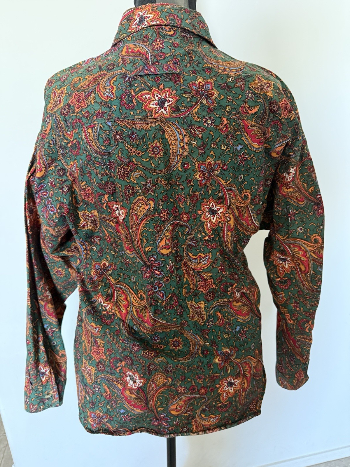 Vintage late 80s paisley blouse by “Cristina” Size M