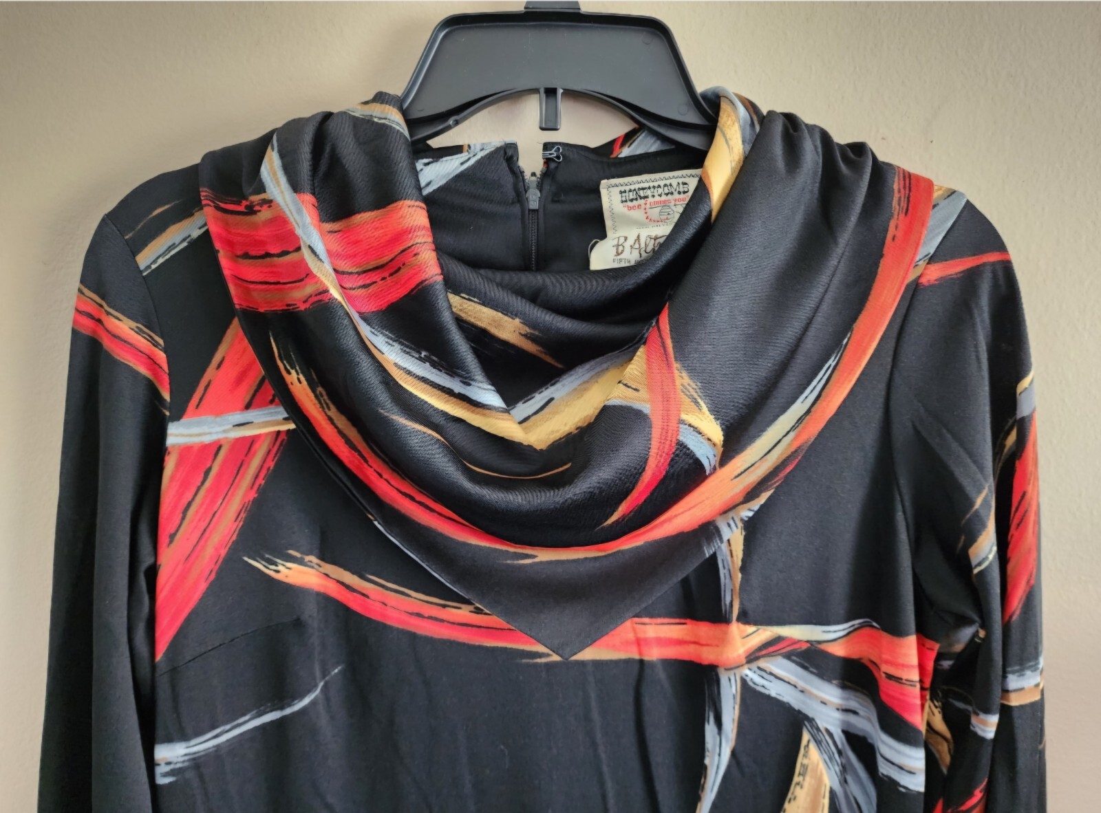 70’s Long Dress, Abstract Pattern, Cowl Neck, Black, Red, ILGWU, 38″ Bust
