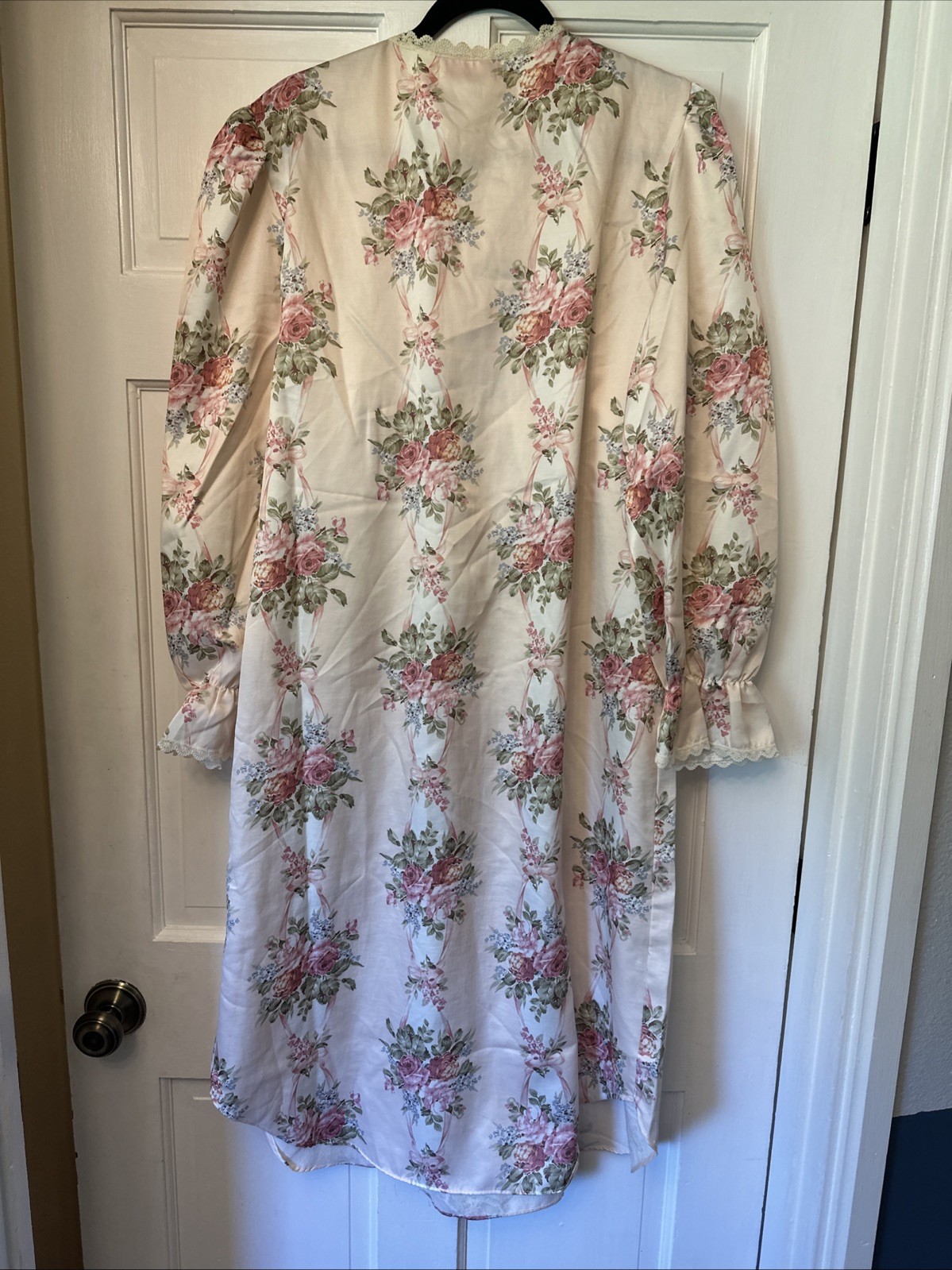 Vintage Chelsea’s Closet Floral Long Sleeved Nightgown Cottage Core Sz L Roses