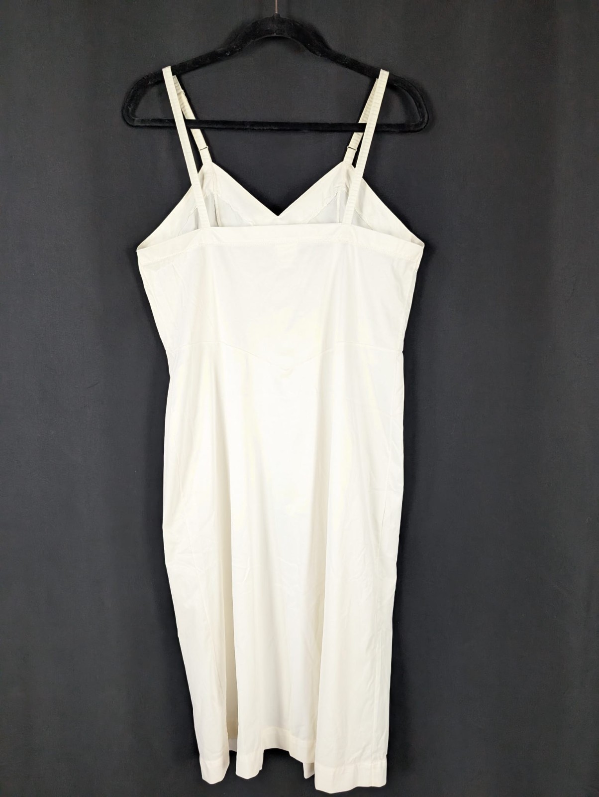Vintage Montgomery Ward White Slip Sz 32-L